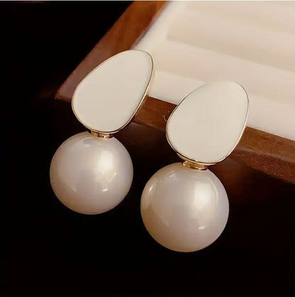 Pearl Ear Studs - AJES0020