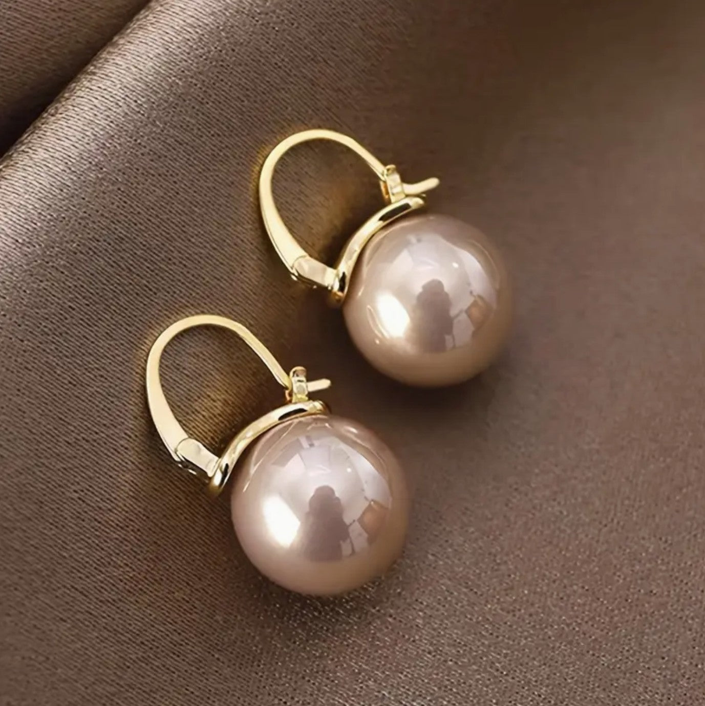 Pearl Ear studs - AJES0019