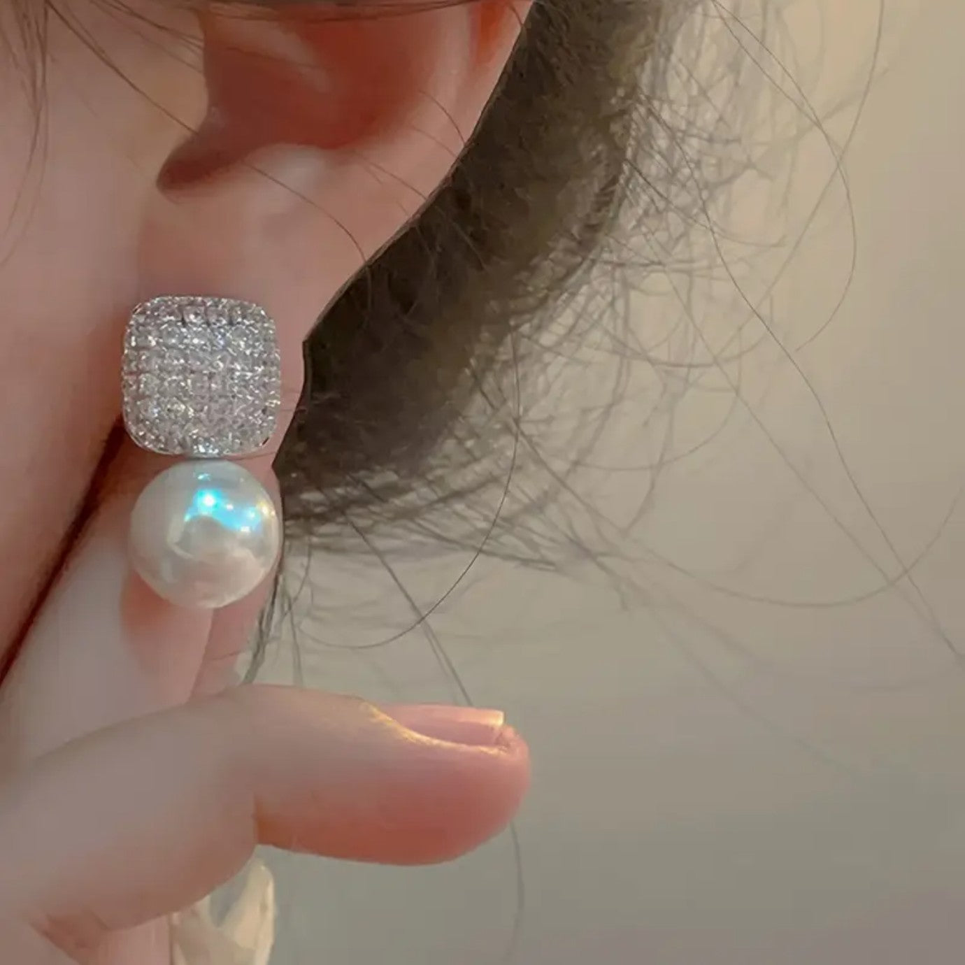 Pearl Ear studs - AJES0018
