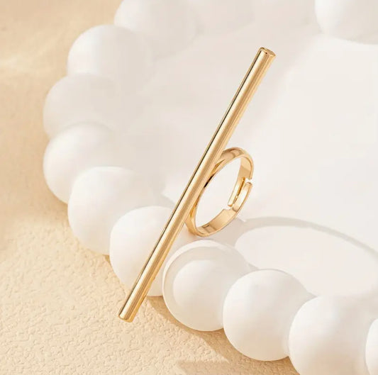 MODERN CHIC STYLE RING