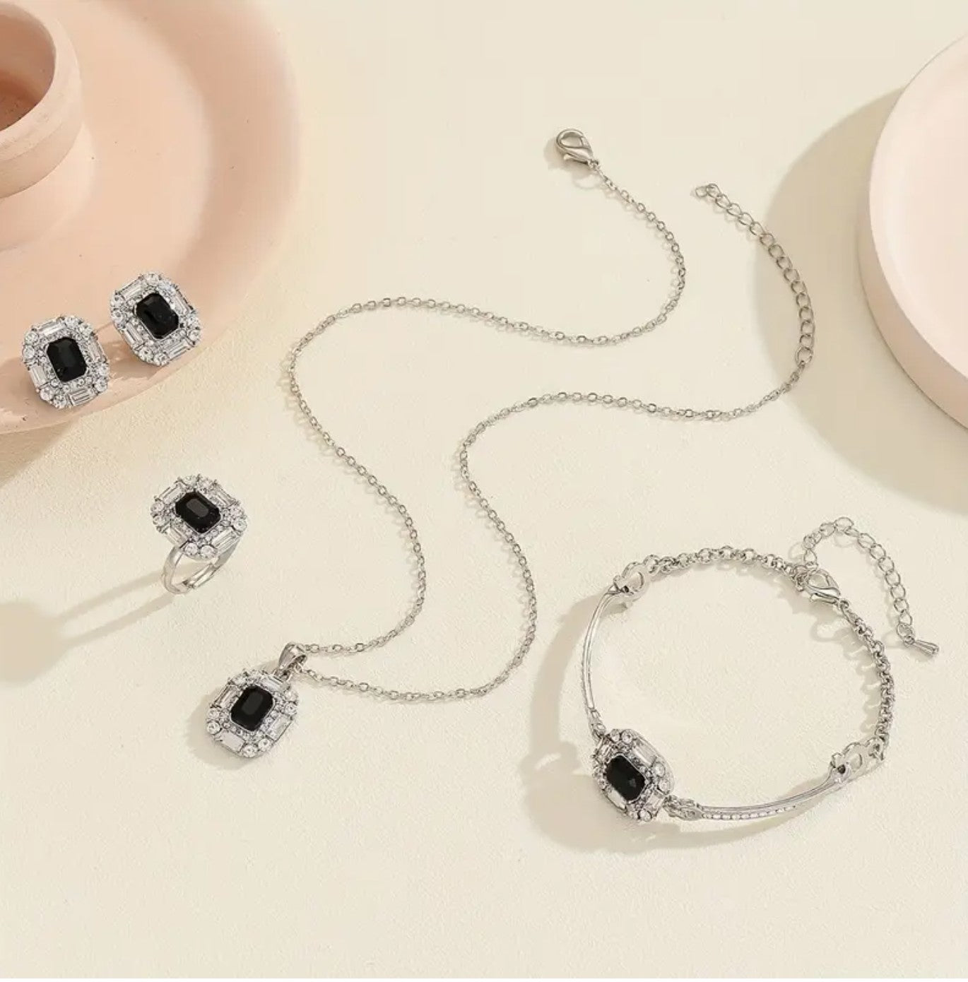 MODERN BLACK JEWELRY SET