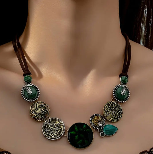 FRENCH FLORAL & GRASS NECKLACE SET